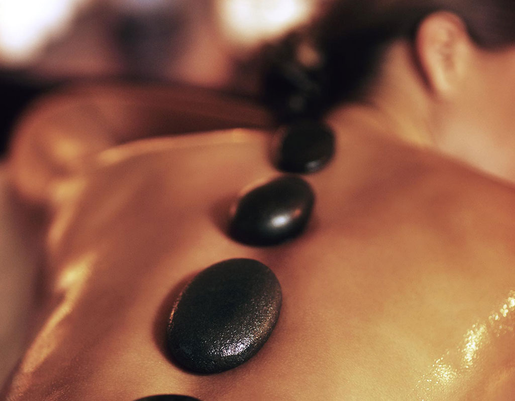 Hot stone massage sm